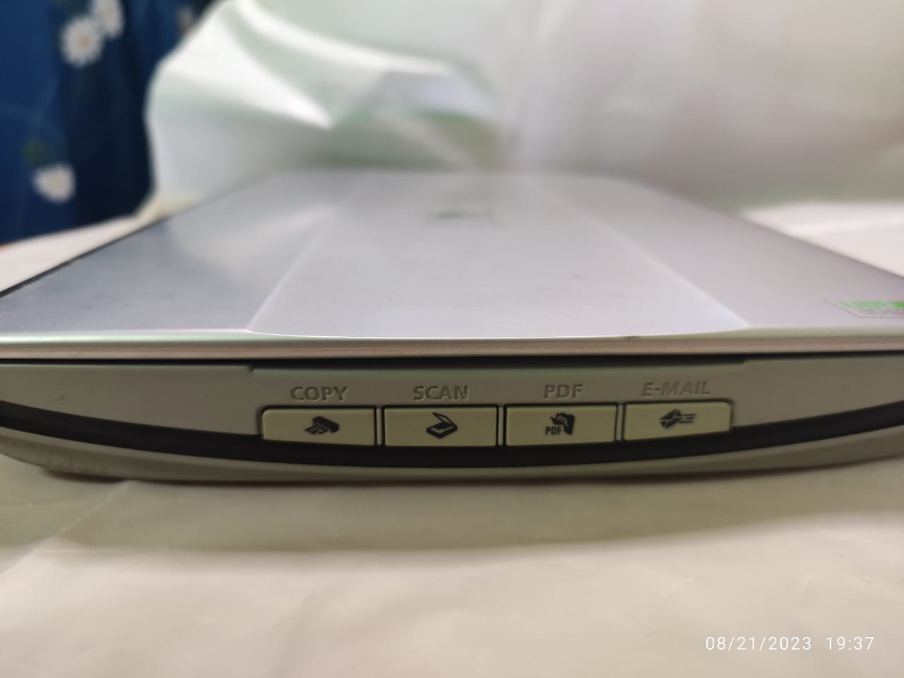 Canon CanoScan LiDE 200 Scanner - Image 2